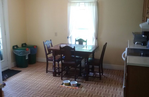 Delta Cottage | Rideau Lakes Cottage - Lower Beverley Lake