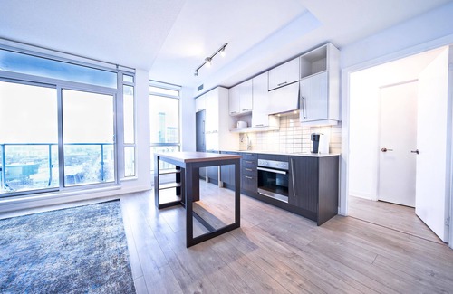 Downtown Toronto Apartment | RivetStays - The Social