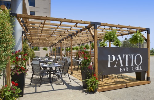 Richmond Hill Hotel | Sheraton Parkway Toronto North Hotel & Suites