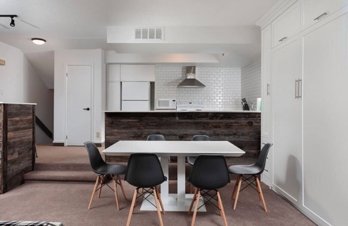 The Blue Mountains Apartment | Ski In/Ski Out Cachet Crossing Chalet, Sleeps 6
