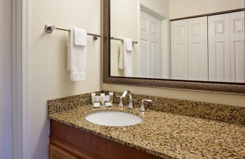 West Bloomington Apartment | Studio flat ∙ 1 bedroom ∙ 3 guests