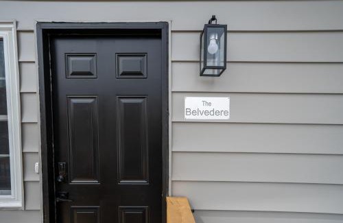 Belleville Apartment | The Belvedere:Front Street Flats
