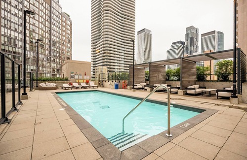 Bay Cloverhill Apartment | The Britt| Downtown Resort| Executive 2Bedroom 2 Bathroom