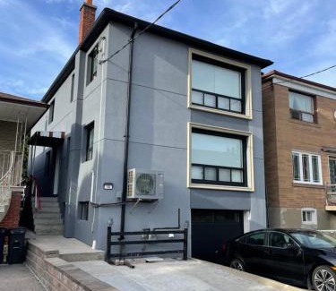 Fairbank House | Toronto Room with Balcony - Midtown