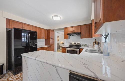 Halton Hills House | Tranquil & Comfortable: 5BR Retreat in Georgetown