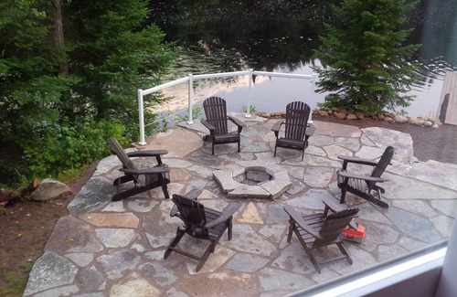 Weslemkoon Cottage | Warm and inviting, 3 bedroom 4 season cottage.