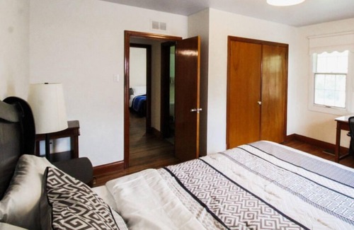 Sunnyside House | Westdale Suites Kingston