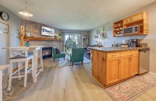East Kootenay Apartment | 1-Bedroom InnWest Condo – Hot Tub & Alpine Views