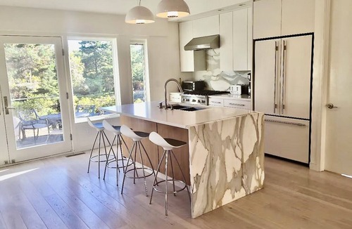 Amagansett Dunes House | 1 BLOCK FR OCEAN; 5 AUG DAYS AVAIL! Fully Renovated; Private Beach Access;