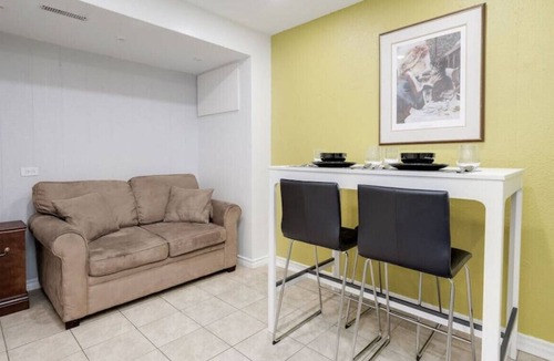 St. Lawrence House | 1 BR space just minutes away from Downtown Toronto