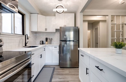 Mimico Apartment | 1 BRDM Apartment, Steps to Lake Waterfront
