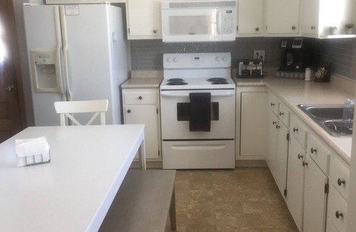 Rochester House | 1 mi. from Mayo Clinic; Cozy, Clean