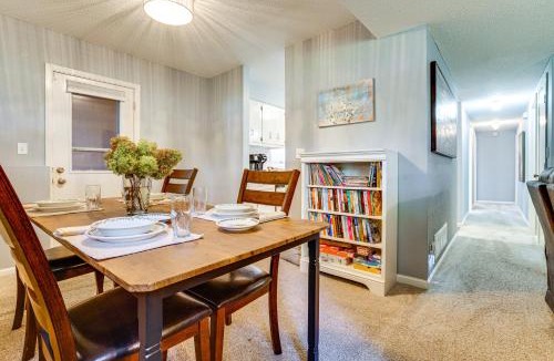 White Bear Lake Apartment | 1 Mi to White Bear Lake and Dtwn Twin Cities Escape