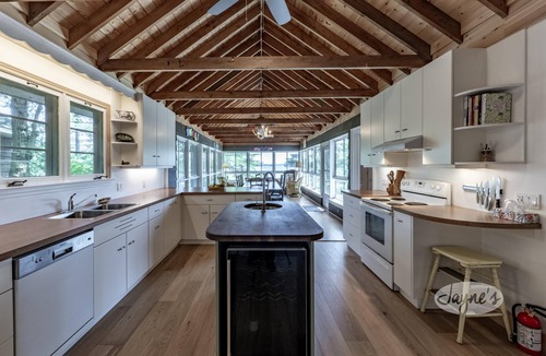 Muskoka Lakes Cottage | 1000' of Private Frontage on Lake Muskoka! All Day Sun! Waterslide!