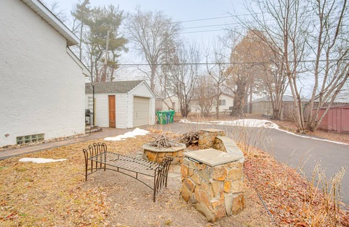 Golden Valley House | 102 m² House ∙ 3 bedrooms ∙ 5 guests
