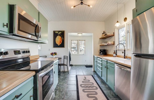 Summit - University House | 106 m² House ∙ 2 bedrooms ∙ 4 guests