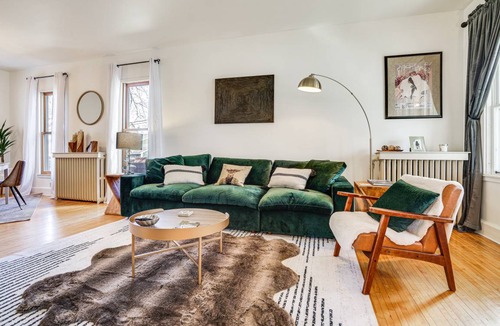 Summit - University House | 106 m² House ∙ 2 bedrooms ∙ 4 guests