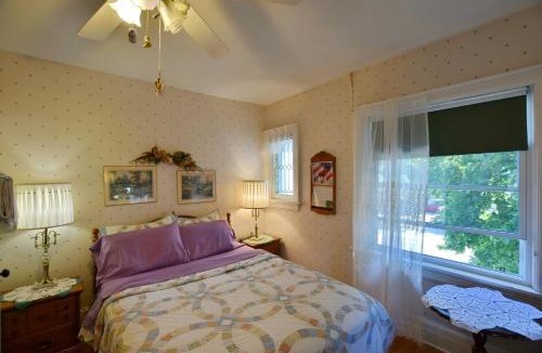Hanover Bed & Breakfast | 10th Avenue Guest House & Suites