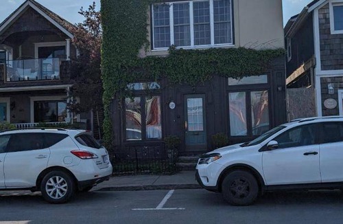 Port Colborne Apartment | 111 m² Apartment ∙ 3 bedrooms ∙ 7 guests
