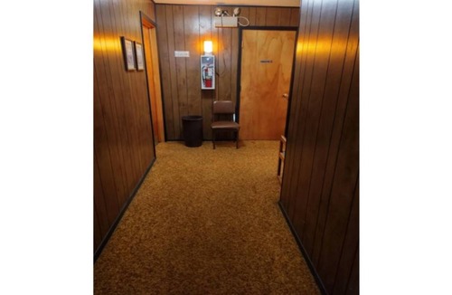 International Falls Hotel | 14 m² Hotel ∙ 127 guests