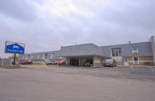 Owatonna Hotel | 14 m² Hotel ∙ 4 guests