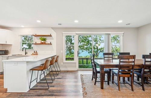 Maple Lake House | 157 m² House ∙ 4 bedrooms ∙ 9 guests