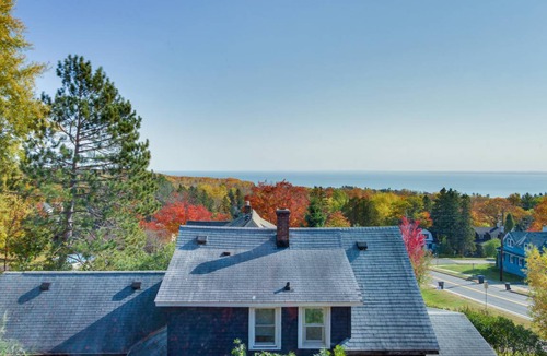 Duluth House | 185 m² House ∙ 5 bedrooms ∙ 8 guests