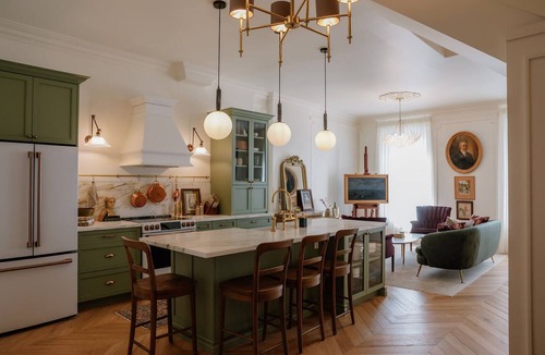 Port Hope Apartment | 1850s Parisian Pied-A-Terre on Port Hope’s Main Street