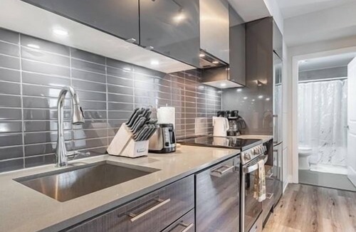 Garden District Condo | 1BR Condo on Jarvis Street