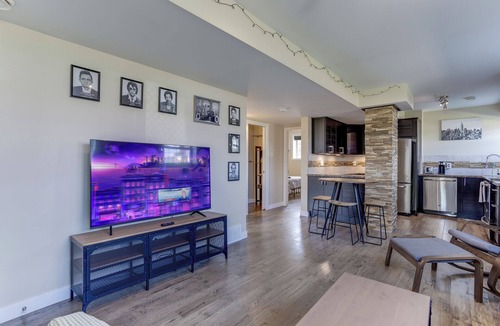 North Central Edmonton House | 2 BDRM BSMT Suite w/Ensuite Laundry + Free Parking
