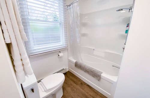 Sarnia Apartment | 2 BDRM Downtown Sarnia Executive Suite