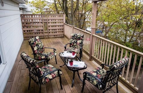 Sarnia Apartment | 2 BDRM + PATIO Downtown Sarnia Executive Suite