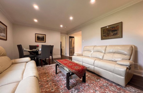 Richmond Hill House | 2 Bedroom 1 Parking Ground Floor Unit