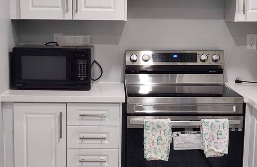 Caledon Apartment | 2 Bedroom Apartment - AnFull space with access to backyard, patio, and firepit