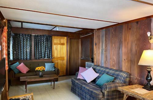 Rosedale House | 2-bedroom Balsam Lake Lower Boathouse #1A