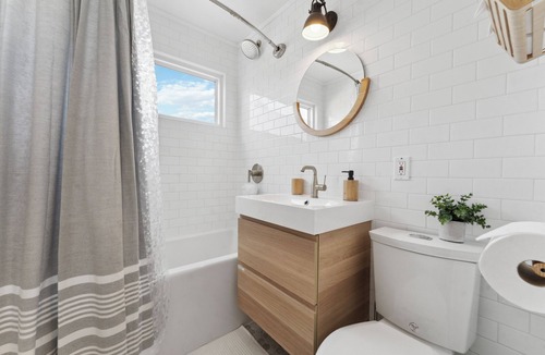 Civic Hospital - Experimental Farm - Central Park House | 2 Bedroom Bungalow, Sofabed, Netflix