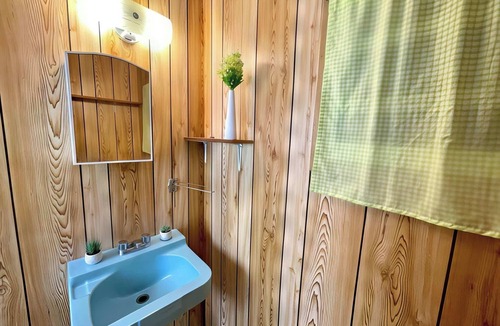 Bobcaygeon House | 2-Bedroom Cottage #9 - Ambleside