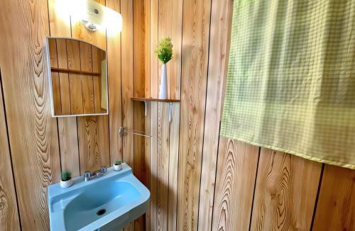 Bobcaygeon House | 2-Bedroom Cottage #9 - Ambleside