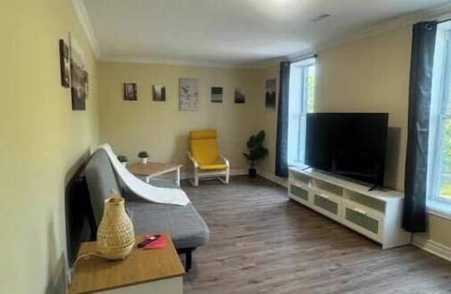 Cornwall Apartment | 2 Bedroom Downtown and near Waterfront