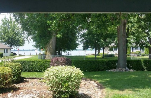 Harwich House | 2 Bedroom Property with Views of RONDEAU BAY