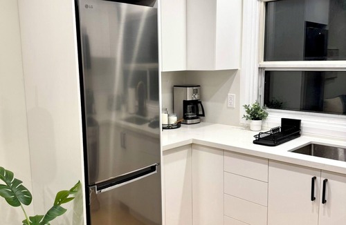 Little Italy House | 2 Bedrooms Palmerston Downtown