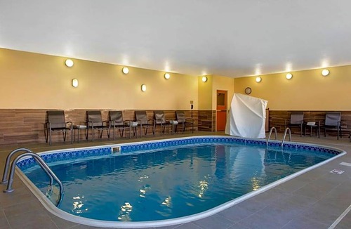 St. Cloud Hotel | 2-Star Hotel ∙ Fairfield Inn & Suites St. Cloud