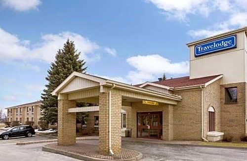 Brockville Hotel | 2-Star Hotel ∙ Travelodge by Wyndham Brockville