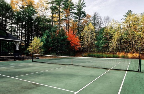 Port Carling Cottage | 20 acre Private Island, 1+mile walking path, Sleeps up to 22!