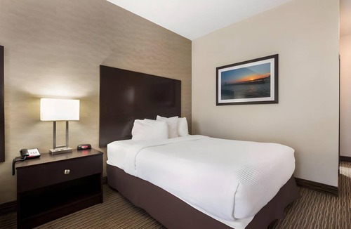 Simcoe Hotel | 200 m² Hotel ∙ 2 guests
