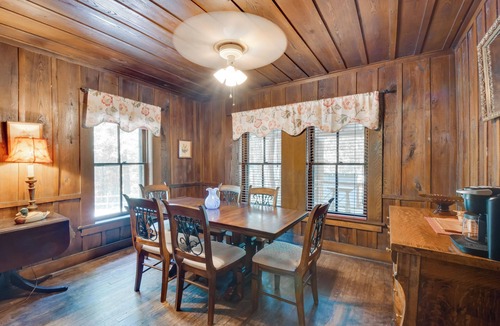 Rocky Bottom Cabin | 21 Mi to Devils Fork State Park: Sunset Cabin!