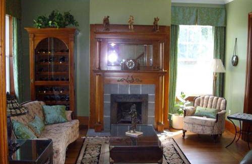 Niagara-on-the-Lake Bed & Breakfast | 22 m² Bed and breakfast ∙ 2 guests