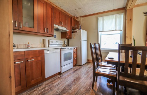 Haliburton House | 23 Maple