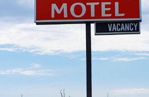 Algoma District Hotel | 25 m² Hotel ∙ 4 guests