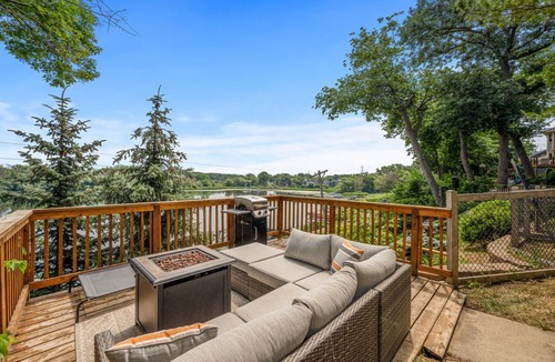Plymouth House | 251 m² House ∙ 3 bedrooms ∙ 6 guests